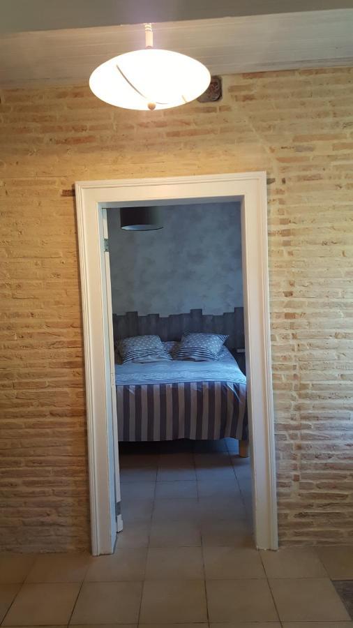 Bed and Breakfast Chez Alexandra Louchats Esterno foto